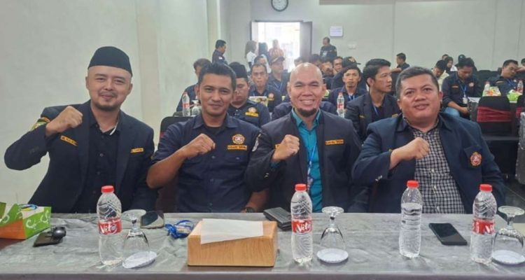 Zetman Tak Kembalikan Berkas, H Riskan Jadi Kandidat Tunggal Karang Taruna Seluma Zetman Tak Kembalikan Berkas, H Riskan Jadi Kandidat Tunggal Karang Taruna Seluma