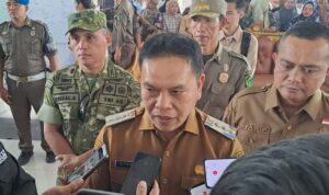 Azhari Ingatkan Calon Kades, Jangan Bermain-main dengan Dana Desa Azhari Ingatkan Calon Kades, Jangan Bermain-main dengan Dana Desa