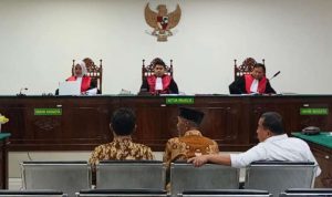 Bando Amin Kembalikan Aset Tanah 5.000 M², JPU Tunda Tuntutan Bando Amin Kembalikan Aset Tanah 5.000 M², JPU Tunda Tuntutan