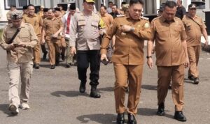 Bukan Bupati 01 atau 02, Azhari Minta Pilkades Tetap Damai