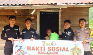 Hari Jadi Humas Polri ke-75, Polres Lebong Bagikan 10 Paket Sembako Hari Jadi Humas Polri ke-75, Polres Lebong Bagikan 10 Paket Sembako