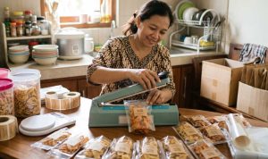 Ide Usaha Rumahan Modal Kecil Menjanjikan untuk Ibu Rumah Tangga