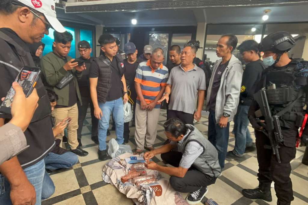 Kerahkan 600 Personel di Kampung Jeruk, Bandar Lolos, Panen Alat Hisap dan Mesin Dingdong