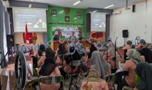 Manfaatkan Dana DBHCHT, DKPP Kota Blitar Latih 30 Anggota KWT Pemasaran Digital dan Produksi Konten Manfaatkan Dana DBHCHT, DKPP Kota Blitar Latih 30 Anggota KWT Pemasaran Digital dan Produksi Konten