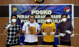 Polda Bengkulu Gagalkan Peredaran Dua Kilogram Ganja Asal Luar Provinsi Polda Bengkulu Gagalkan Peredaran Dua Kilogram Ganja Asal Luar Provinsi