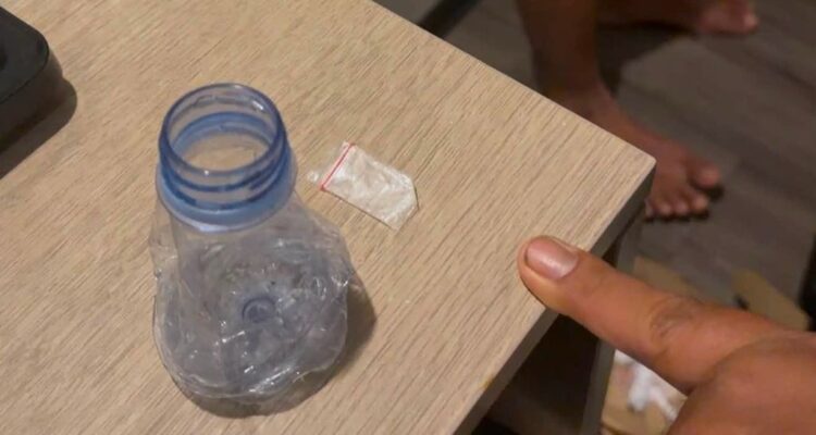 Razia Narkoba di Black Rock Bengkulu, Tiga Warga Mukomuko dan Advokat Jakarta Diciduk Razia Narkoba di Black Rock Bengkulu, Tiga Warga Mukomuko dan Advokat Jakarta Diciduk