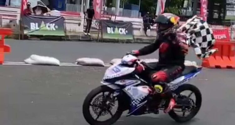 Sabet Lima Trofi Balap Resmi, Dirlantas Polda Bengkulu Ajak Remaja Tinggalkan Balap Liar Sabet Lima Trofi Balap Resmi, Dirlantas Polda Bengkulu Ajak Remaja Tinggalkan Balap Liar