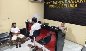 Sedang Makan Malam, Warga Sidomulyo Dikeroyok Sekelompok Pemuda Didepan Anak dan Istri Sedang Makan Malam, Warga Sidomulyo Dikeroyok Sekelompok Pemuda Didepan Anak dan Istri