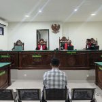 Terdakwa Minyakita Oplosan Divonis Lepas karena 'Cuma Karyawan' Terdakwa Minyakita Oplosan Divonis Lepas karena 'Cuma Karyawan'