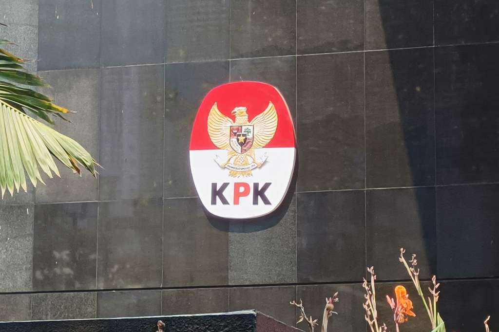 Usut Kasus Suap Bengkulu, KPK Periksa 15 Orang Dari PT Cahaya Mas Cemerlang Usut Kasus Suap Bengkulu, KPK Periksa 15 Orang Dari PT Cahaya Mas Cemerlang