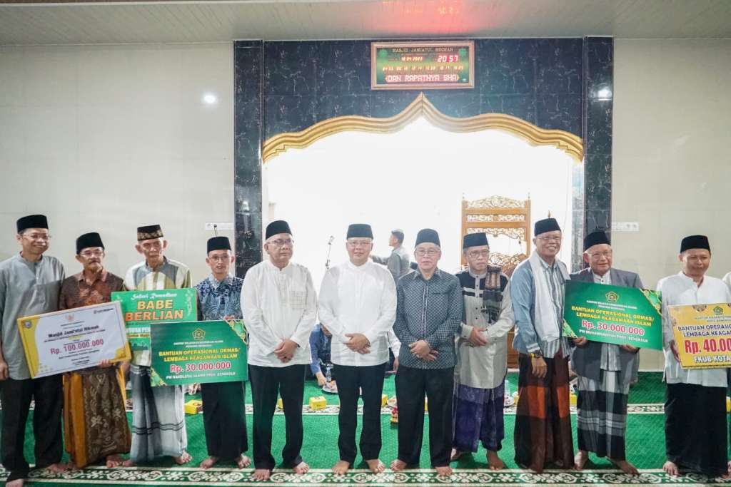 Giliran Masjid Di Kota Bengkulu, Dapat Kucuran Bantuan Dari Gubernur Rohidin Mersyah