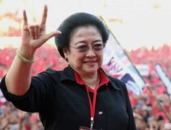 Bahas Isu Hukum Dan Pendidikan, Megawati Kritik Kepemimpinan Saat Ini