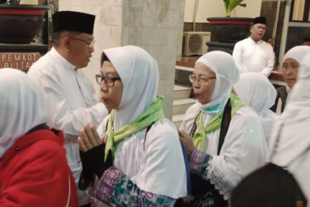 Wali Kota Blitar Sambut Kedatangan 47 Jamaah Haji Dengan Rasa Syukur