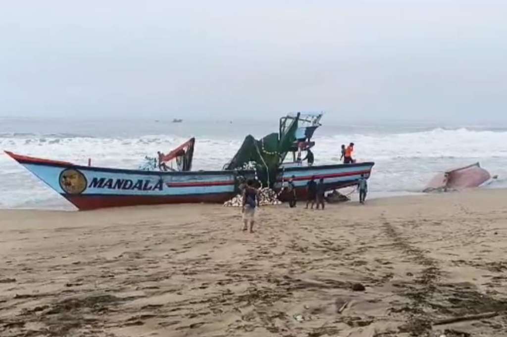 Cuaca Berkabut Tebal, 2 Kapal Nelayan Alami Kecelakaan Tragis