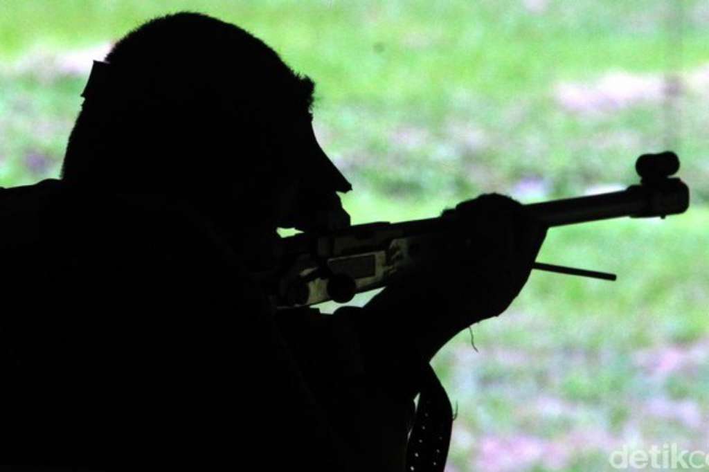 Baku Tembak Dengan Kkb, Tim Sniper Lumpuhkan 1 Orang