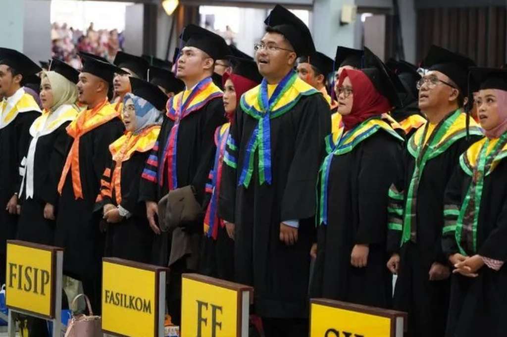 Presiden Jokowi Bidik Pendidikan Tinggi, Tingkatkan Jumlah Lulusan S2 Dan S3