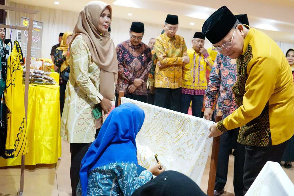 Gubernur Rohidin Ajak Lestarikan Kekayaan Budaya Daerah Bengkulu