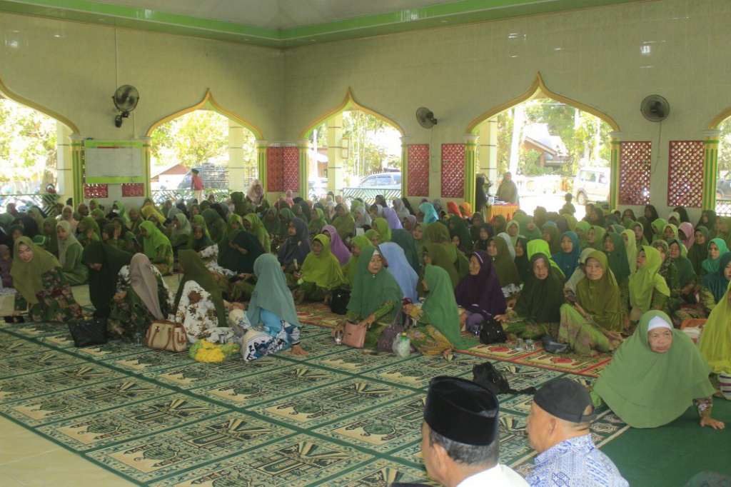 Ketua Dprd Provinsi Bengkulu Apresiasi Pemkab Dalam Pengajian Rutin Bulanan Muslimat Nu