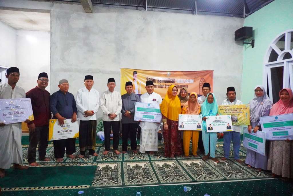 Pemprov Bengkulu Salurkan Bantuan Hibah Untuk 10 Masjid Di Kabupaten Kaur