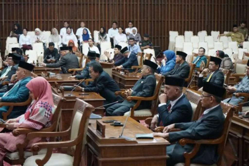 Saat Sidang Paripurna Dprd Provinsi Bengkulu 