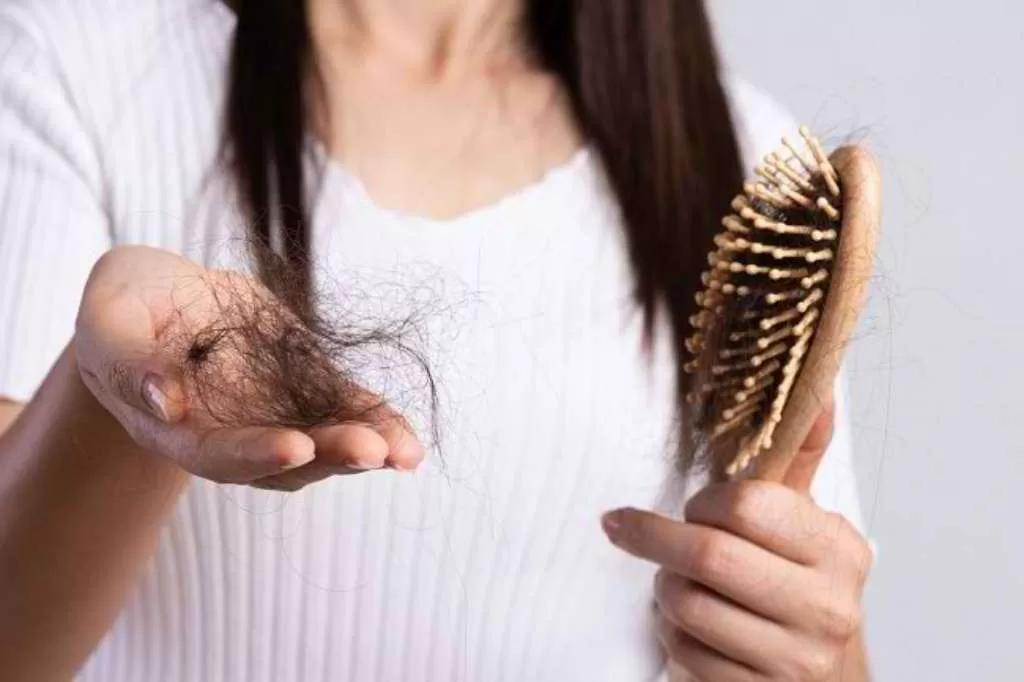 Mengatasi Kerontokan Rambut, Identifikasi Penyebab Dan Penanganan Efektif