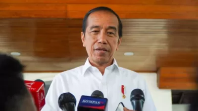 Ditanya Soal Statusnya Di Pdip, Ini Kata Presiden Jokowi  Presiden Jokowi Minta Transparansi Kasus Pembunuhan Vina Di Cirebon Desakan Pengunduran Menkominfo Pasca Serangan Ransomware, Ini Reaksi Presiden Jokowi