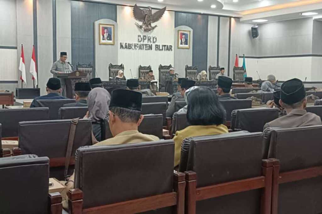 Paripurna DPRD Kabupaten Blitar, Pansus II Sebut Masyarakat Akan Lebih Sadar Terhadap Lingkungan