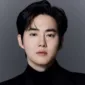 Momen Unik Saat Konser Solo di Jakarta, Suho EXO Coba Jengkol