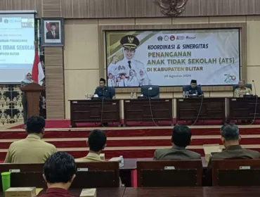 Hj Rini Syarifah Saat Memberikan Pemaparan Terkait ATS di Kabupaten Blitar 