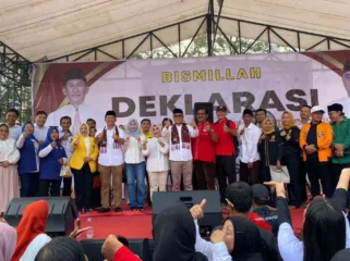 Deklarasi Pasangan Bakal Calon Walikota dan Wakil Walikota Bengkulu, Benny-Farizal, di Sport Center Pantai Panjang Kota Bengkulu 