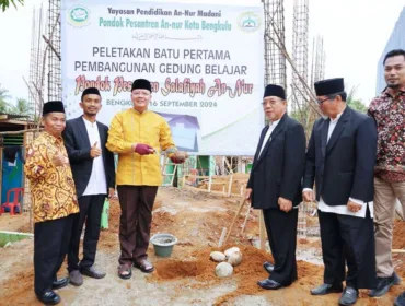 Pimpin Peletakan Batu Pertama Ponpes An-Nur, Rohidin Optimis Bangun Generasi Berakhlak