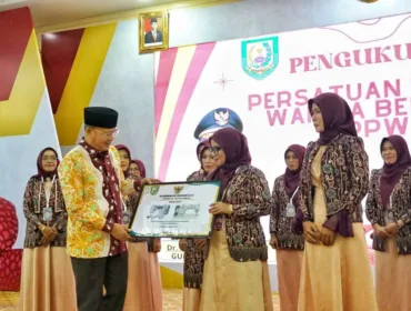 Dorong Kesejahteraan Penjahit, Gubernur Bengkulu Lantik Pengurus Baru PPWB