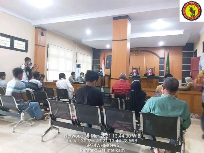 
					Suasana Sidang Gugatan Oleh 2 Kepala Desa