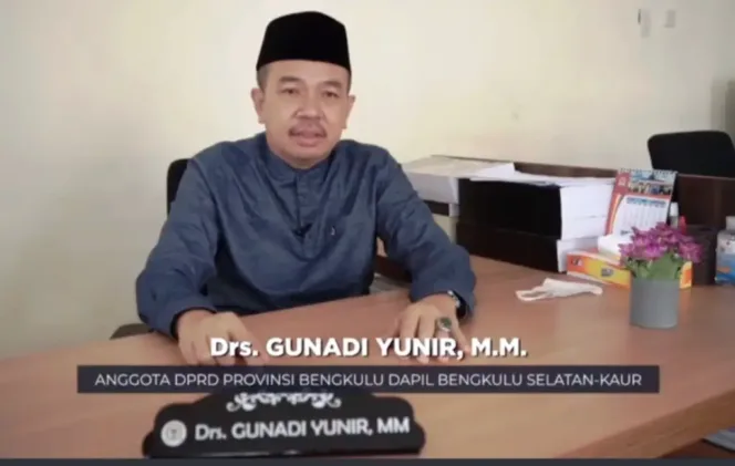 
					Anggota DPRD Provinsi Bengkulu Drs.Gunadi Yunir