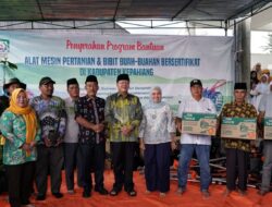 Gubernur Bengkulu Serahkan Bantuan Alsintan Diâ Kepahiang