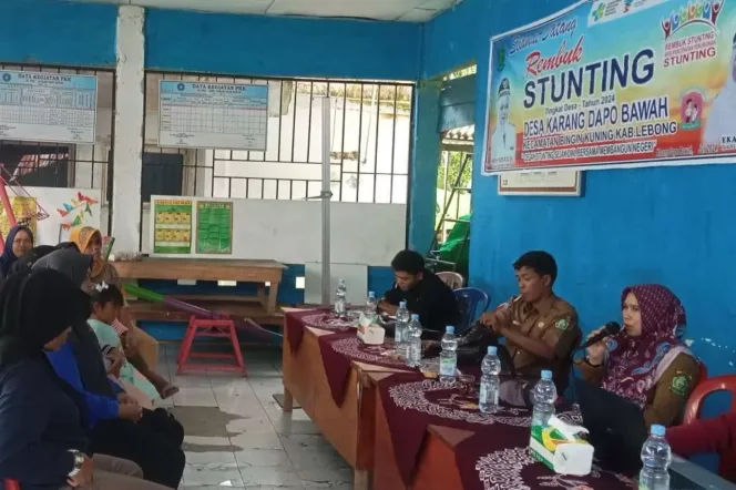 
Terlihat Perserta Rembuk Stunting Serius Mendengarkan Arahan