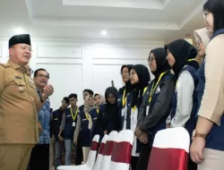 Gubernur Rohidin Lepas Mahasiswa Ugm Dan Unib Kkn Di Pulau Terluar Bengkulu
