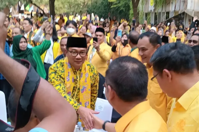 
Ridwan Kamil bersama Suswono saat hadir di Acara Apel Pemenangan RIDO di Kantor Golkar DKI Jakarta 