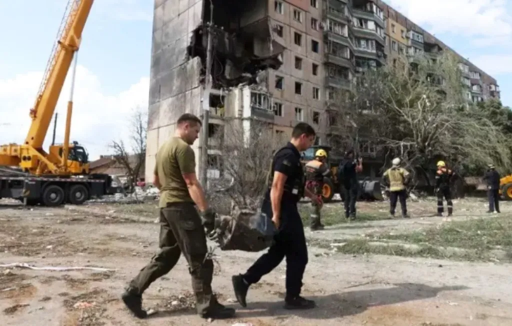 Serangan Udara Rusia Ke Ukraina Tewaskan 4 Orang Dan Puluhan Lainnya Luka-Luka