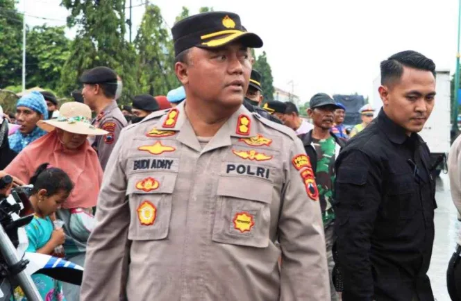 
					Kapolres Demak AKBP Budi Adhy Buono pimpin langsung pengamanan unra di Demak