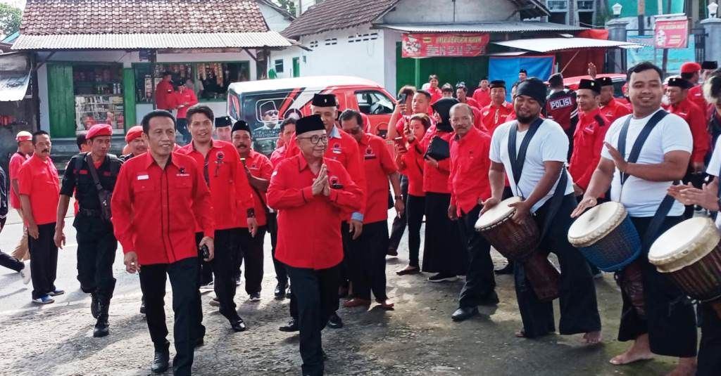 Ketua Pac Pdi Perjuangan Kecamatan Wlingi Kembali Daftar Bacaleg