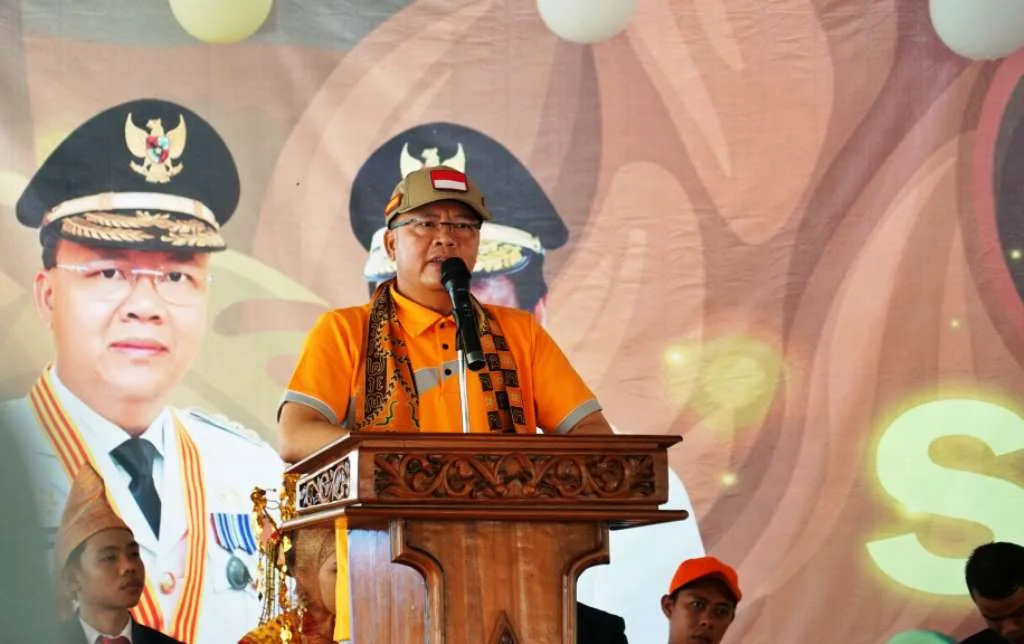 Apresiasi Gubernur Rohidin Terhadap Kreativitas Dan Prestasi Siswa Sman 4 Kota Bengkulu