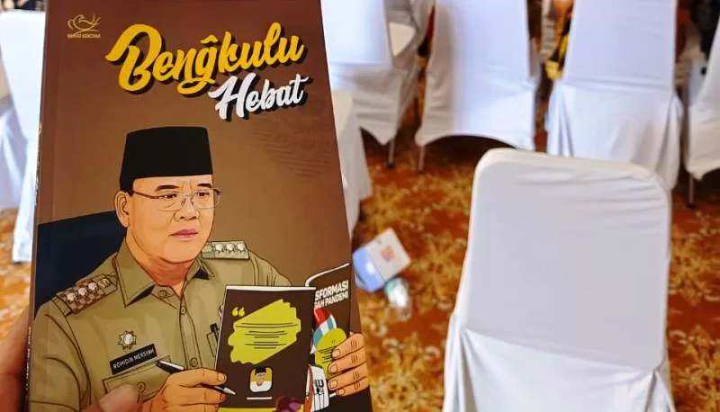 Meri Sasdi Puji Buku &Quot;Bengkulu Hebat&Quot; Karya Gubernur Bengkulu
