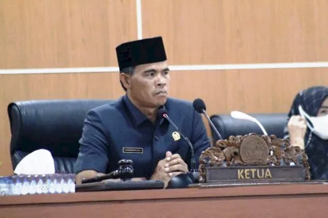 
					Ketua DPRD Bengkulu Tengah periode 2019-2024, Budi Suryantono