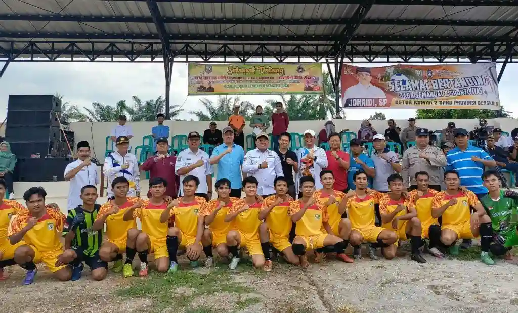 Hut Ke-55, Kadispora Provinsi Bengkulu Buka Turnamen Sepak Bola Piala Gubernur 2023