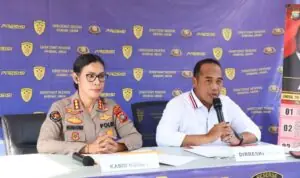 Polda Kepri Bongkar Sindikat Judi Online Skala Besar di Batam Polda Kepri Bongkar Sindikat Judi Online Skala Besar di Batam