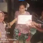 Utamakan Lansia, Pemdes Suka Negeri Antar Langsung BLT DD ke Rumah.