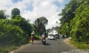 Antisipasi Begal dan Pemalakan, Polsek Sindang Kelingi Kawal Pengendara Motor di Jalur Curup–Lubuklinggau Antisipasi Begal dan Pemalakan, Polsek Sindang Kelingi Kawal Pengendara Motor di Jalur Curup–Lubuklinggau