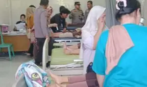 Ditengah Skandal BGN Pusat, Hari Ini di Bengkulu 7 Siswa SD Diduga Keracunan Menu MBG Ditengah Skandal BGN Pusat, Hari Ini di Bengkulu 7 Siswa SD Diduga Keracunan Menu MBG Naik Jadi 16 Orang Diduga Keracunan Menu MBG di Kepahiang, Dapur SPPG Eks PJU Polda Bengkulu Disorot