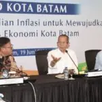 Inflasi Batam Tembus 3,99 Persen, Wali Kota Amsakar Achmad Dorong Sinergi Lintas Sektor Inflasi Batam Tembus 3,99 Persen, Wali Kota Amsakar Achmad Dorong Sinergi Lintas Sektor
